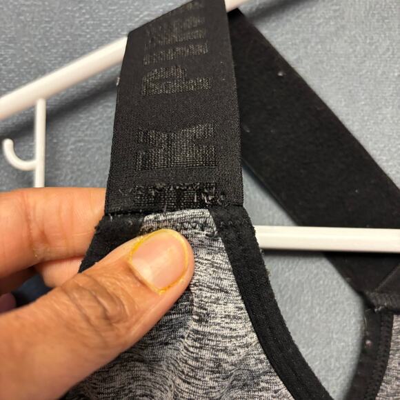 Vicotria's Secret Pink Sports Bra No Padding! Yoga Exercise Workout Gym Strong - Picture 3 of 8